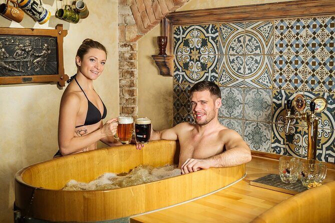 Beer bath Spa for 2 people/ 1 tub - 1,5 hour Activity in Prague - The 20-Minute Whirlpool: Warm Water, Not a Hot-Steam Sauna