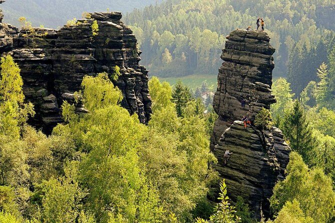 Bohemian & Saxon Switzerland From Prague-Travelers' Choice 2025 - Pravčická Gate and Sokoli hnizdo: the movie-arch hike