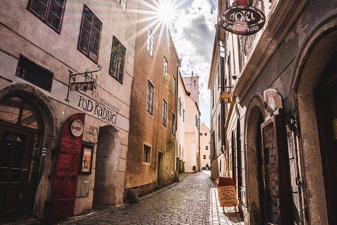 Cesky Krumlov Tour 4 hours - St. Vitus Church: A Focused Gothic Stop in 10 Minutes