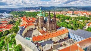 Discover Prague Private Tour - 3 hours - Prague Castle Complex and St Vitus Cathedral: Start With the Main Event