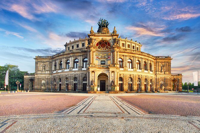 Dresden Christmas Market & Bastei Saxon Switzerland Tour from Prague - The Rhythm of the Day: Snacks, Time Buffers, and Real Timing