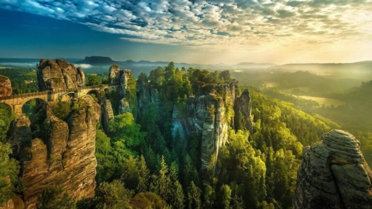 From Prague: Tour to Saxon and Bohemian Switzerland - The drive from Prague to the Saxon side