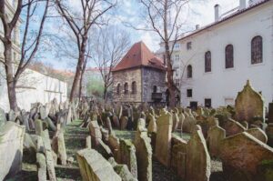 Hidden Prague Bike Tour - Malá Strana + the Vltava: why the view is part of the lesson