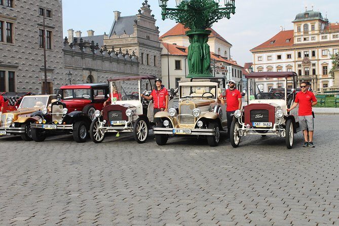 Karlstejn Castle in Vintage Convertible Car - The 6-Hour Pace: What You Can Realistically Do