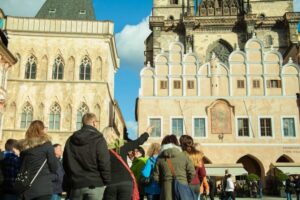 Prague: 3-Hour Old Town and Prague Castle Tour in German - Astronomical Clock and Kafka’s neighborhood: legends with addresses