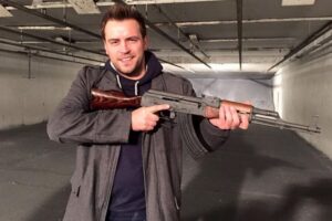 Prague: 3-Hour Shooting Range Experience - Getting There: Tynská Meeting Point and Minibus Transfer