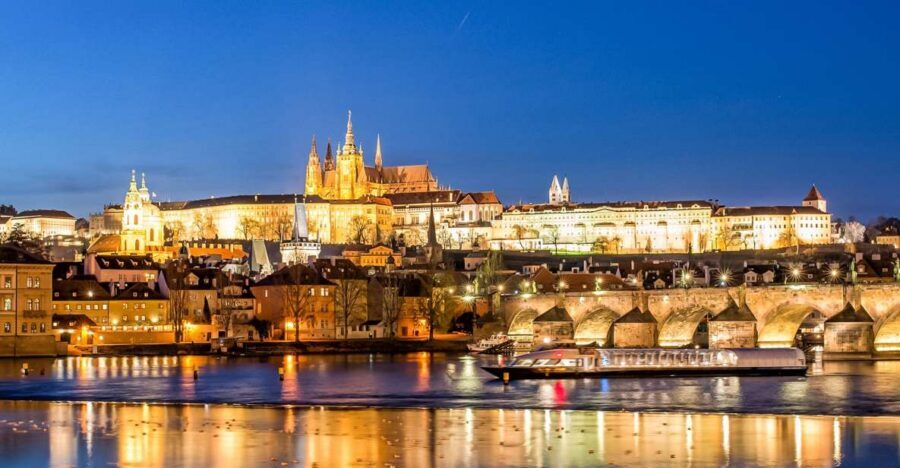 Prague: 50-Minute Sightseeing Evening Cruise - Why a 50-Minute Evening Cruise Works in Prague