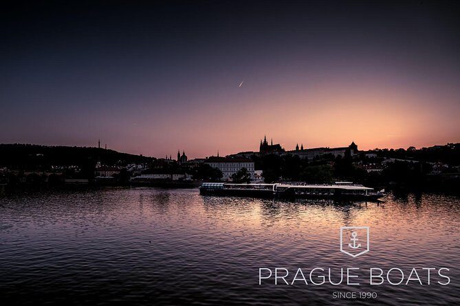 Prague Boats 3-hours Crystal Dinner Cruise - The Buffet Dinner: Good Value, But Know the Flow