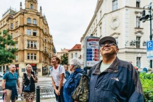 Prague: City Highlights By Bus, Boat, and on Foot - Minibus start: the quick Old Town run that builds your bearings