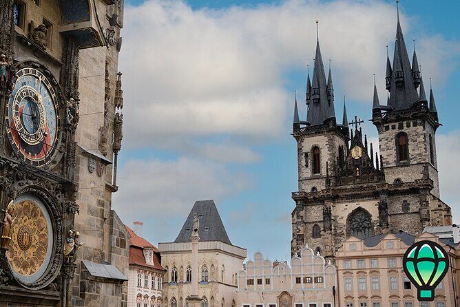 Prague Essential Tour Old Town and Jewish Quarter - Týn Church: twin towers that frame the city skyline