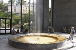 Prague: Karlovy Vary Tour with Lunch and Moser Museum Visit - Moser Glass Museum: what the 45 minutes is really for