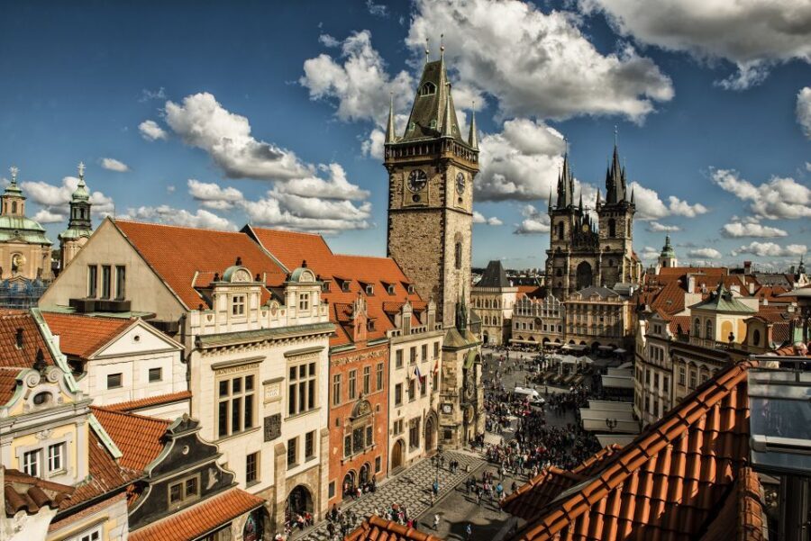 Prague: Old Town and Jewish Quarter 2-Hour Walking Tour - Old Town Square: starting in Prague’s original stage
