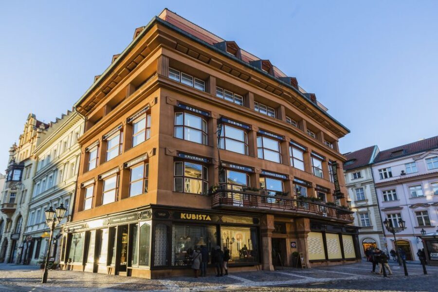 Prague: Old Town and Jewish Quarter 2-Hour Walking Tour - Theater of the Estates: Mozart, opera, and the luxury side of Prague