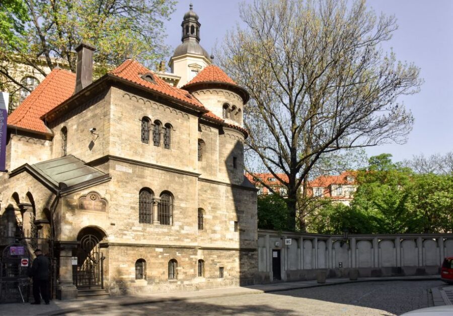 Prague: Old Town and Jewish Quarter Guided Walking Tour - Old Town walking: getting the Astronomical Clock stories without ticket stress