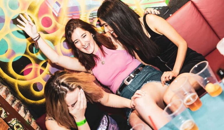 Prague: Pub Crawl with 2-Hour Open Bar at Drunken Monkey - 8 pm vs 10 pm start: Pick your pace