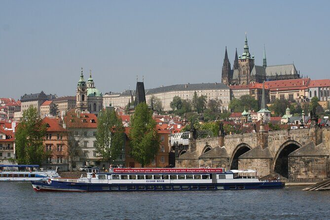 Prague: Sightseeing Boat Cruise with Buffet Dinner - The 3-hour Vltava ride: what really happens on the water