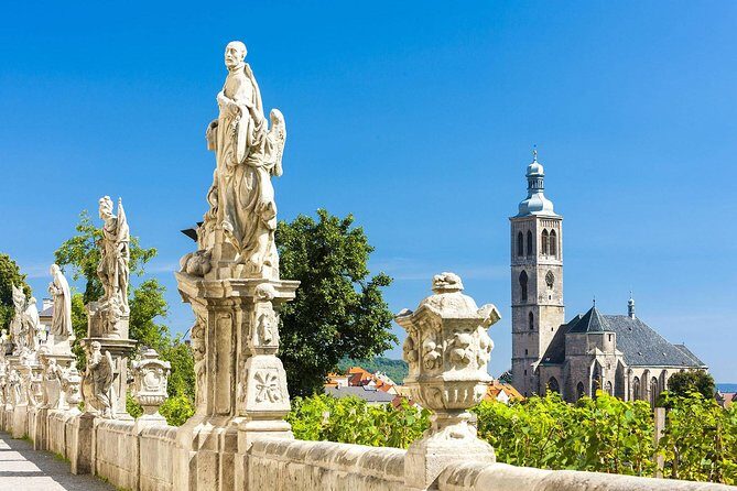 Prague-Vienna One-Way Sightseeing Day Tour - Price and value: what $326.53 buys, and what it doesn’t