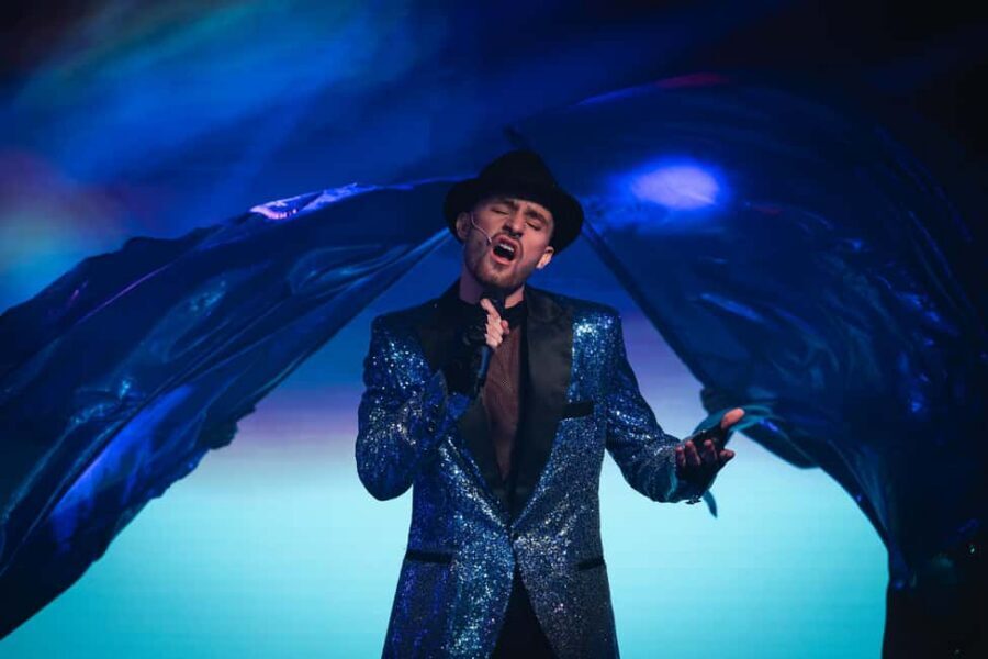 Prague:Breathtaking Cabaret Show with 4-Course Dinner Option - The 4-course dinner: fine dining, not huge portions