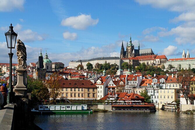 Prague´s Old Town, Jewish Quarter and Charles Bridge Private Tour - Inside the Jewish Quarter: Synagogues and Memory You Can Actually See