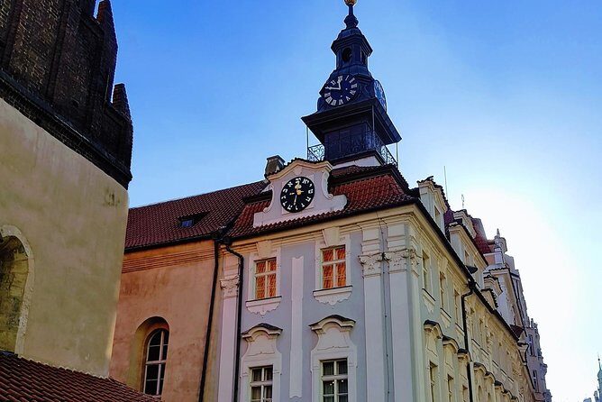 Private Half Day Walking Tour – Walking Tour Prague - Stop 1: Prague Castle area and Old Town Square landmarks