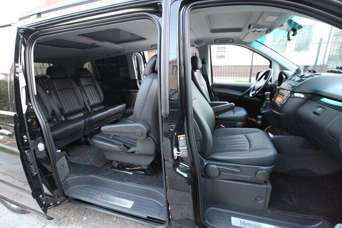 Private Transfer from Prague Airport to Prague City Hotels 1 - 7 pax - Meet the Driver Fast: Your Name Sign in the Arrivals Hall