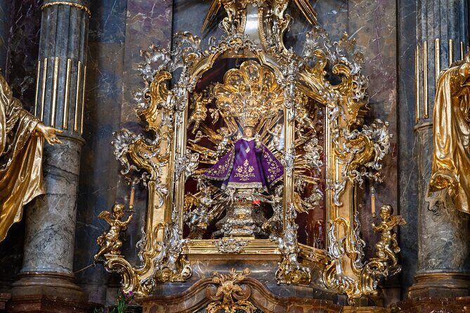 Private Walking Tour: From Charles Bridge to Prague Castle - St. Mary Victorious and the Infant Jesus of Prague