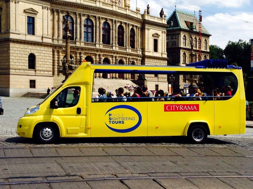 Short city tour by bus - 1 hour - Meeting at Náměstí Republiky 1037/3 and Finding the Yellow Kiosk