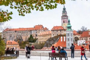 UNESCO Cesky Krumlov from Prague with Guided Tour and Transfer - Český Krumlov Castle: how the included visit fits into your day