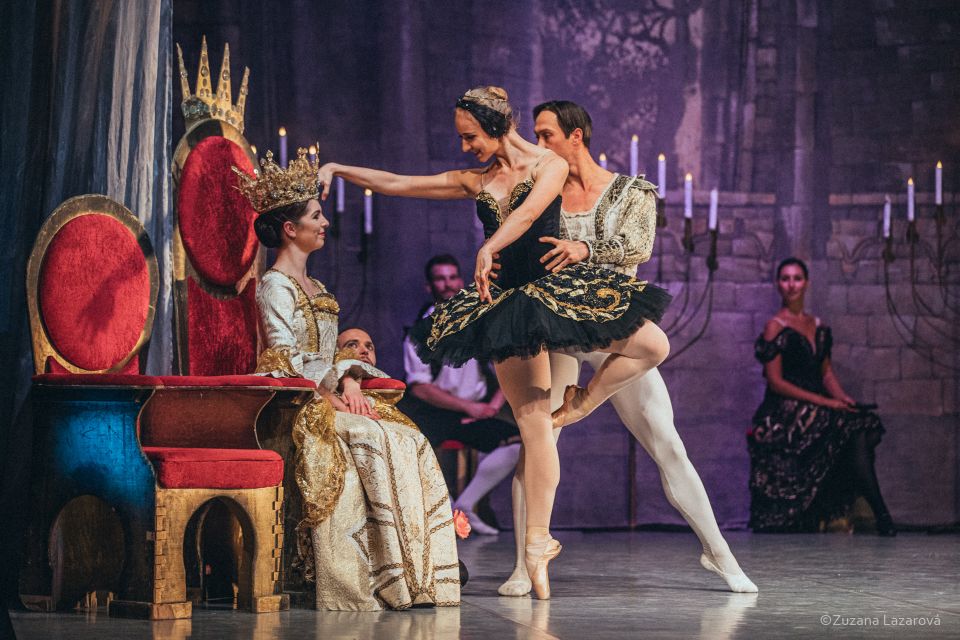 Prague: The Best of Swan Lake Ballet Tickets - Divadlo Broadway: location, entrance, and what seating feels like